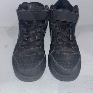 Nike Unisex Kids Court Borough Mid Triple Black Size 1 Y